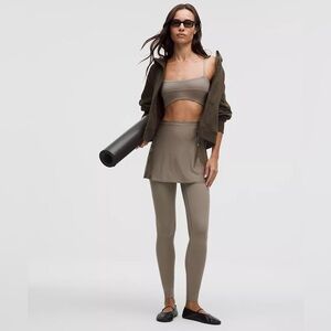 NWT Satin Spaghetti Strap Yoga Bra *light (size:4)